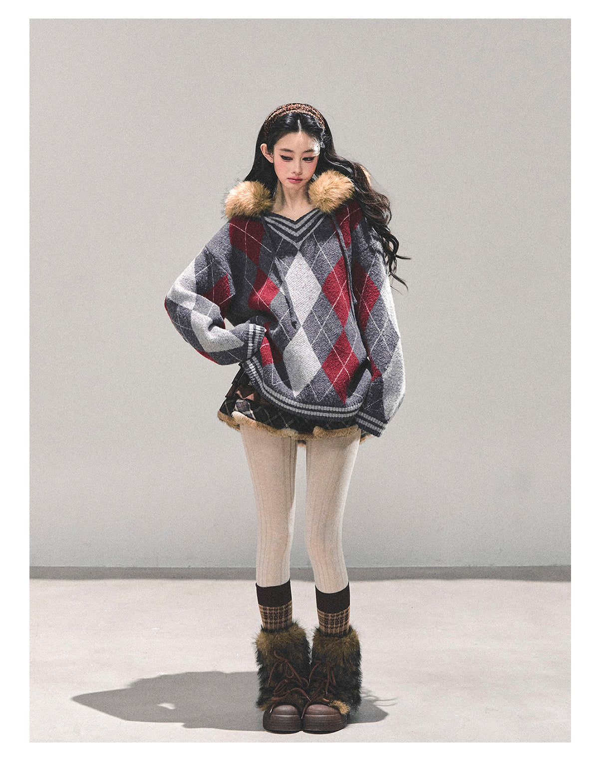 少也眼 "Winter’s Gentle Glow" Faux Fur-Collar Sweater 543512