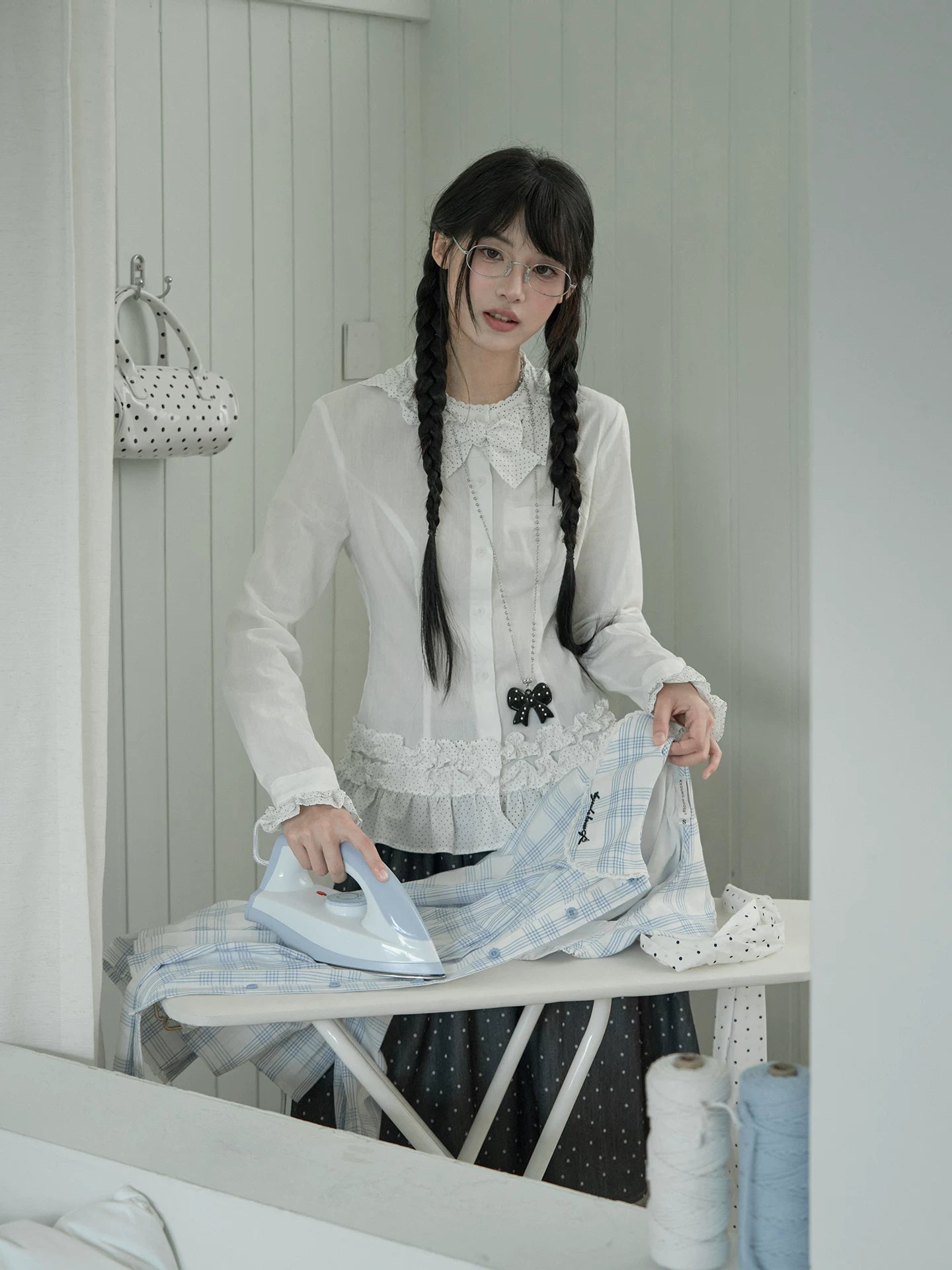 "Starlit Gap" White Blouse Collection