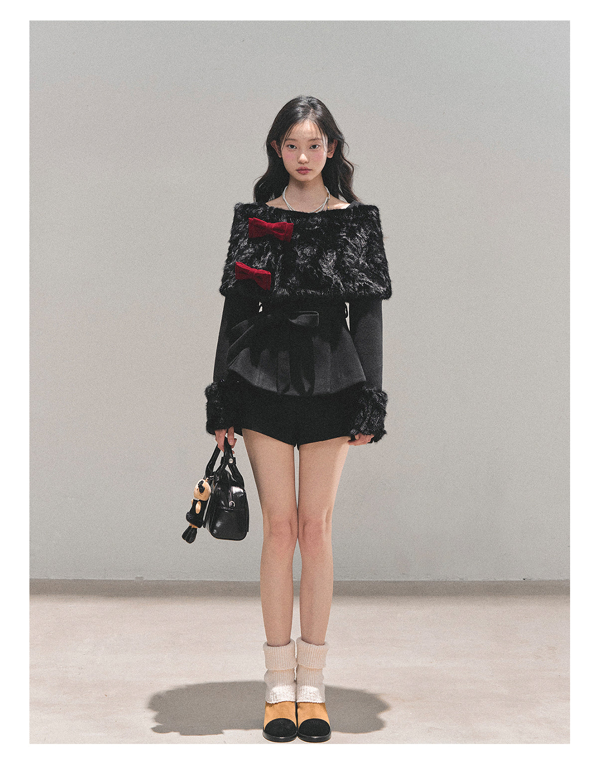 少也眼 “Drifting Through Her Dreams” – Winter Luxe Three-Piece Cape Set - Midnight Black 8746513