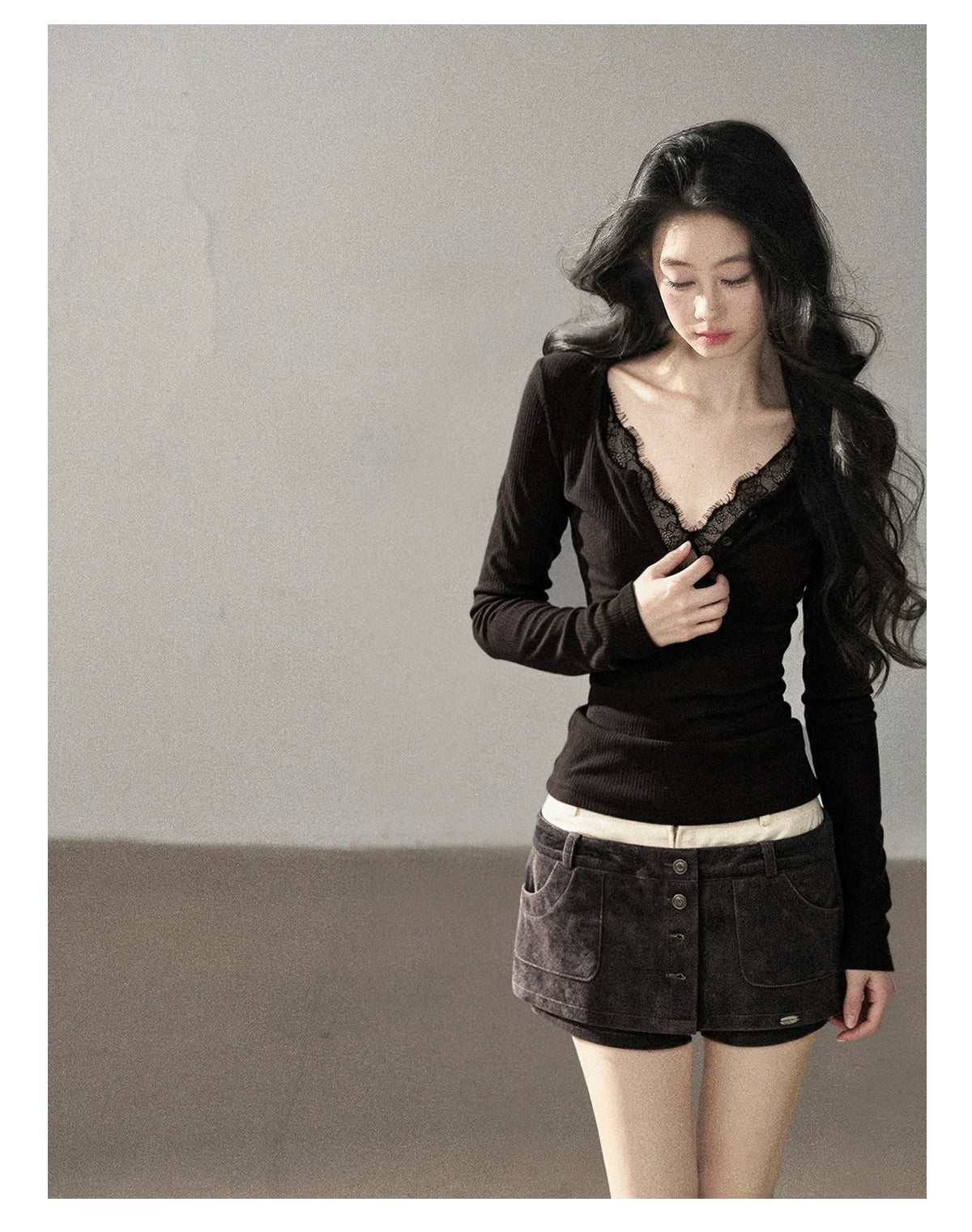 AOMALM - Black Faux Two-Piece V-Neck Lace Long-Sleeve Top
