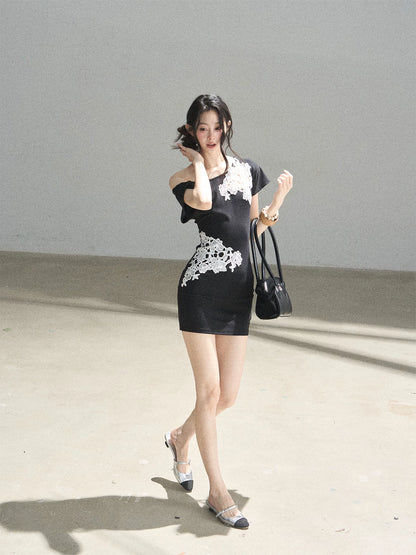 "When the Moon Didn't Arrive" Tranquil Black Lace Embroidered Bodycon Mini Dress