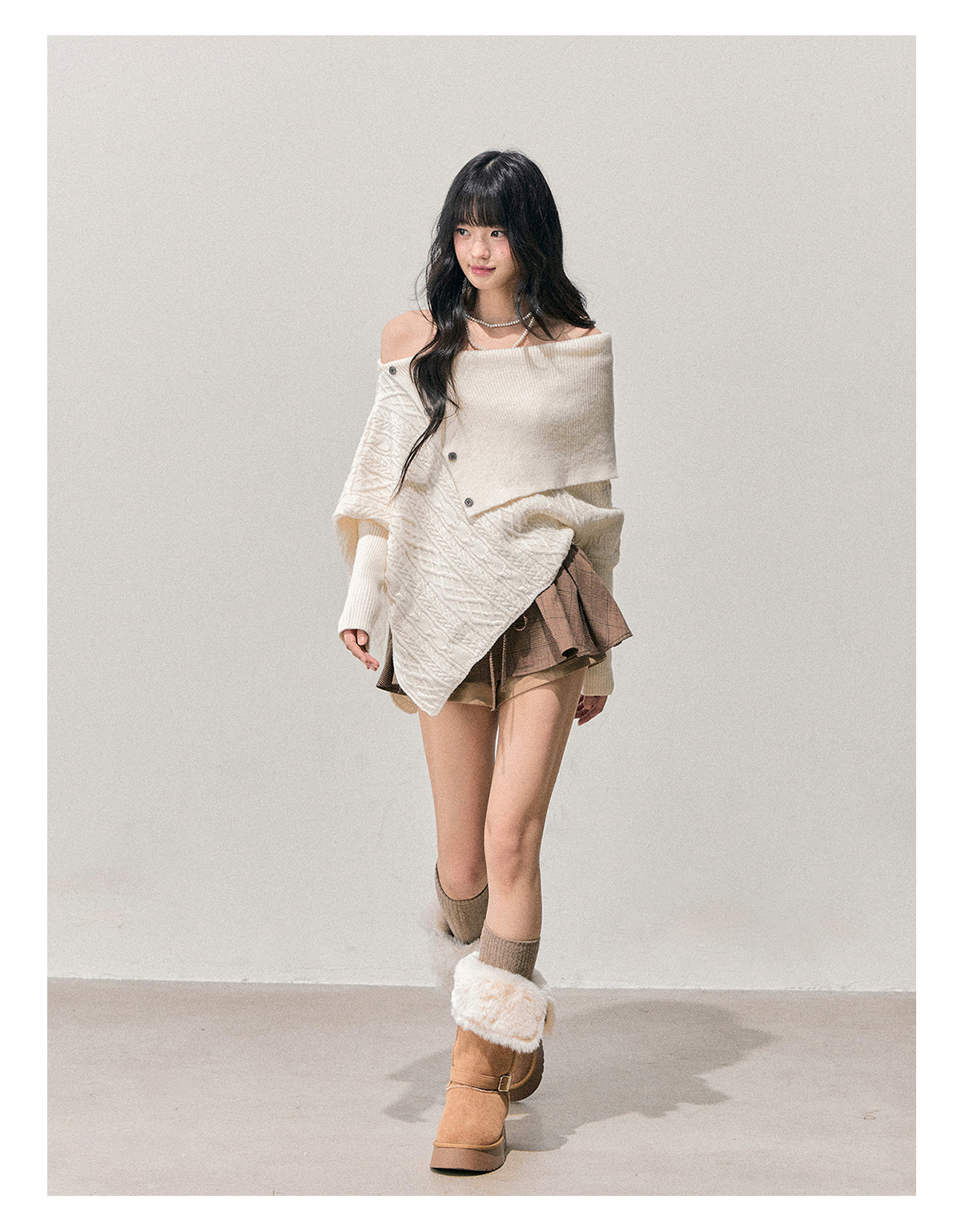 少也眼 “Letter from the Snow Country” Off-Shoulder Asymmetric Cable-Knit Sweater 1464854