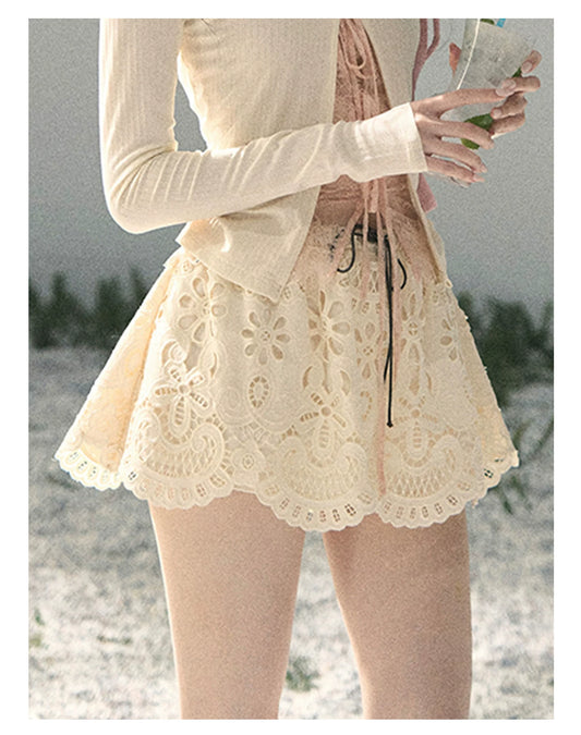 “Lost in Your Embrace” Dutch Cream Lace Puff Skort