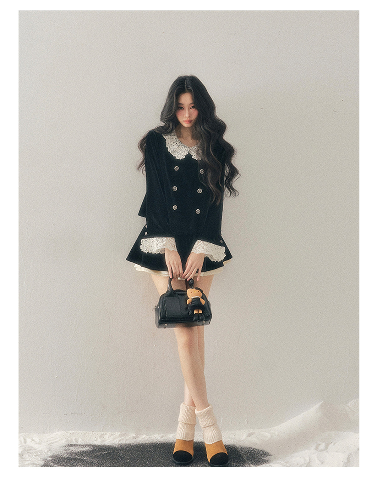 040126 "She Fades into Dusk" Velvet Lace Collar Two-Piece Set