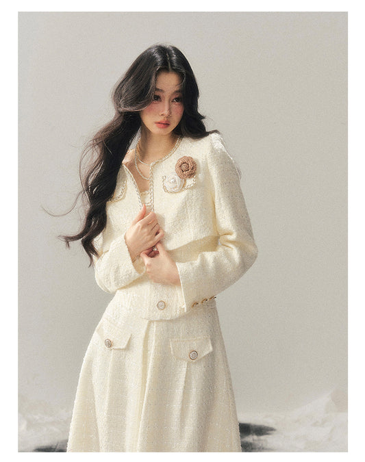 少也眼 "Before the Moon Falls" Bouclé Wool Tweed Set - White