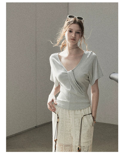 "Moonlight on Water" Twist-Front Cropped T-Shirt (Silver Mink Gray/ Mist Blue)