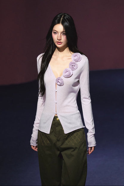 3D Rose Contrast V-Neck Shimmer Knit Cardigan (White/ Light Lavender)