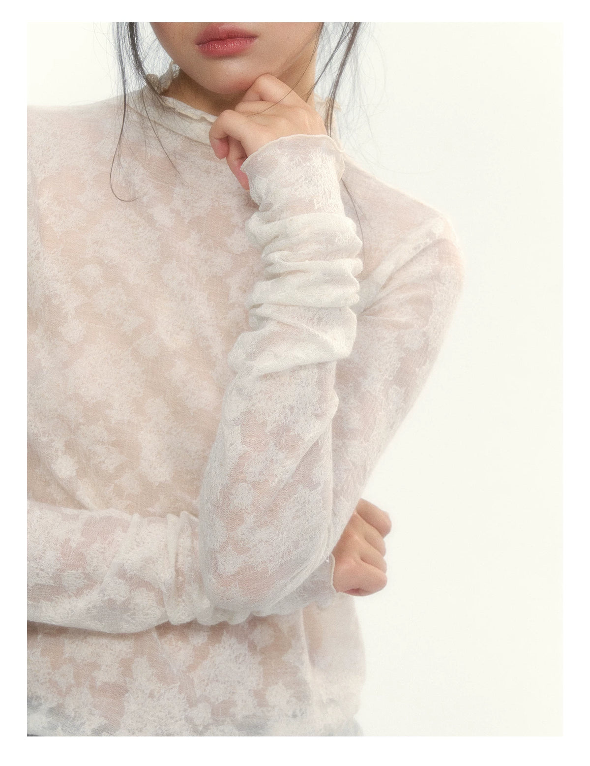 “Everyday Mist” Jacquard Lace Layering Top ( Ivory / Fog Gray )