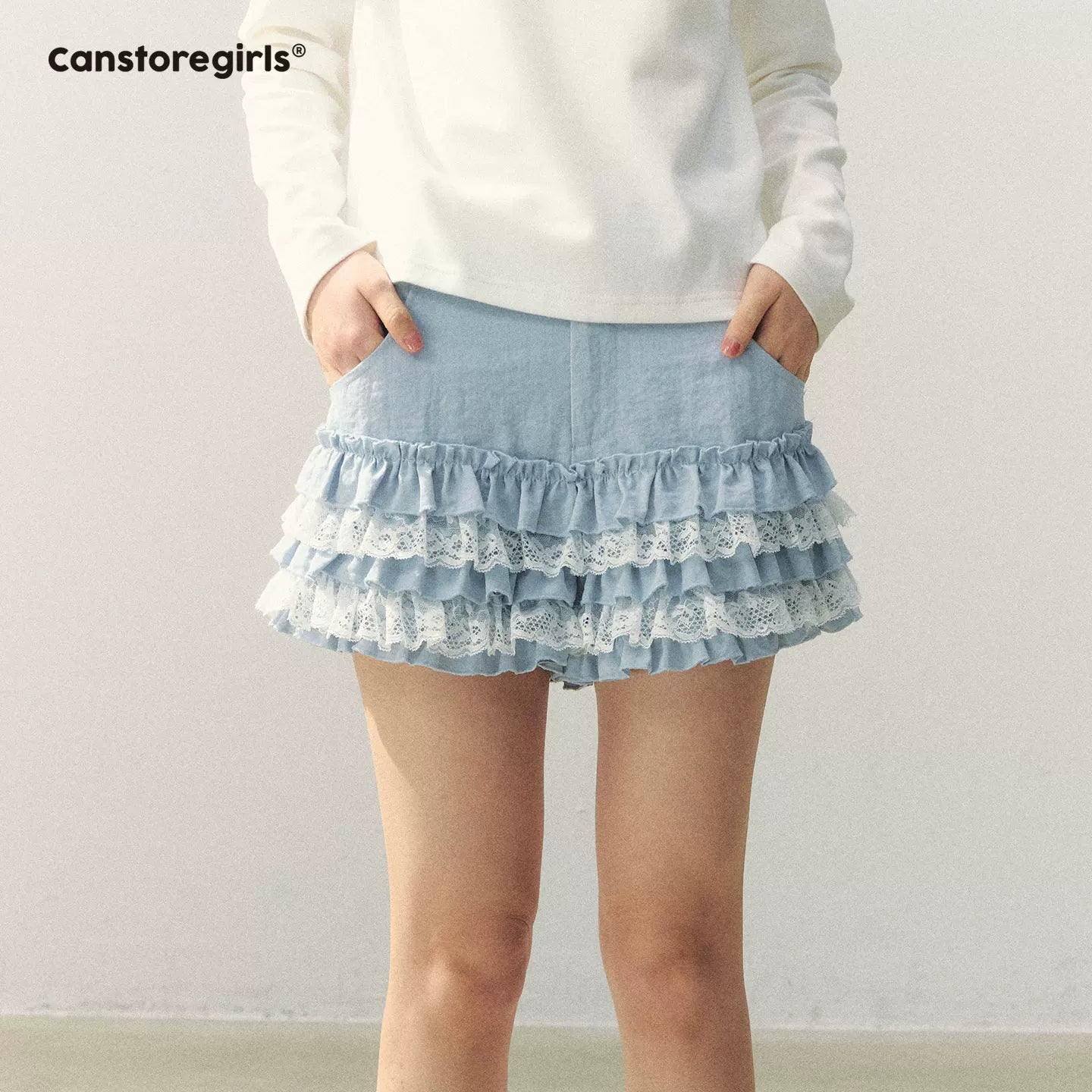 "Sea Salt Cream Mood" Lace Trim Cake Shorts LL2026029