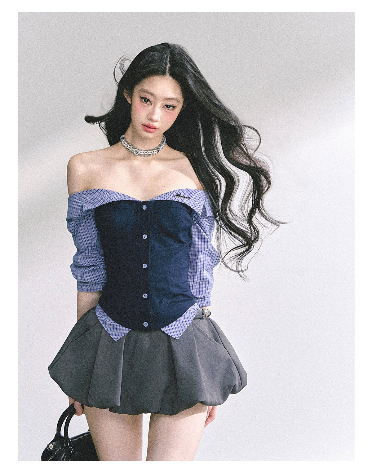 少也眼 "London Crush" Off-Shoulder Dual-Layer Long-Sleeve Spicy Girl Tee - Navy Blue
