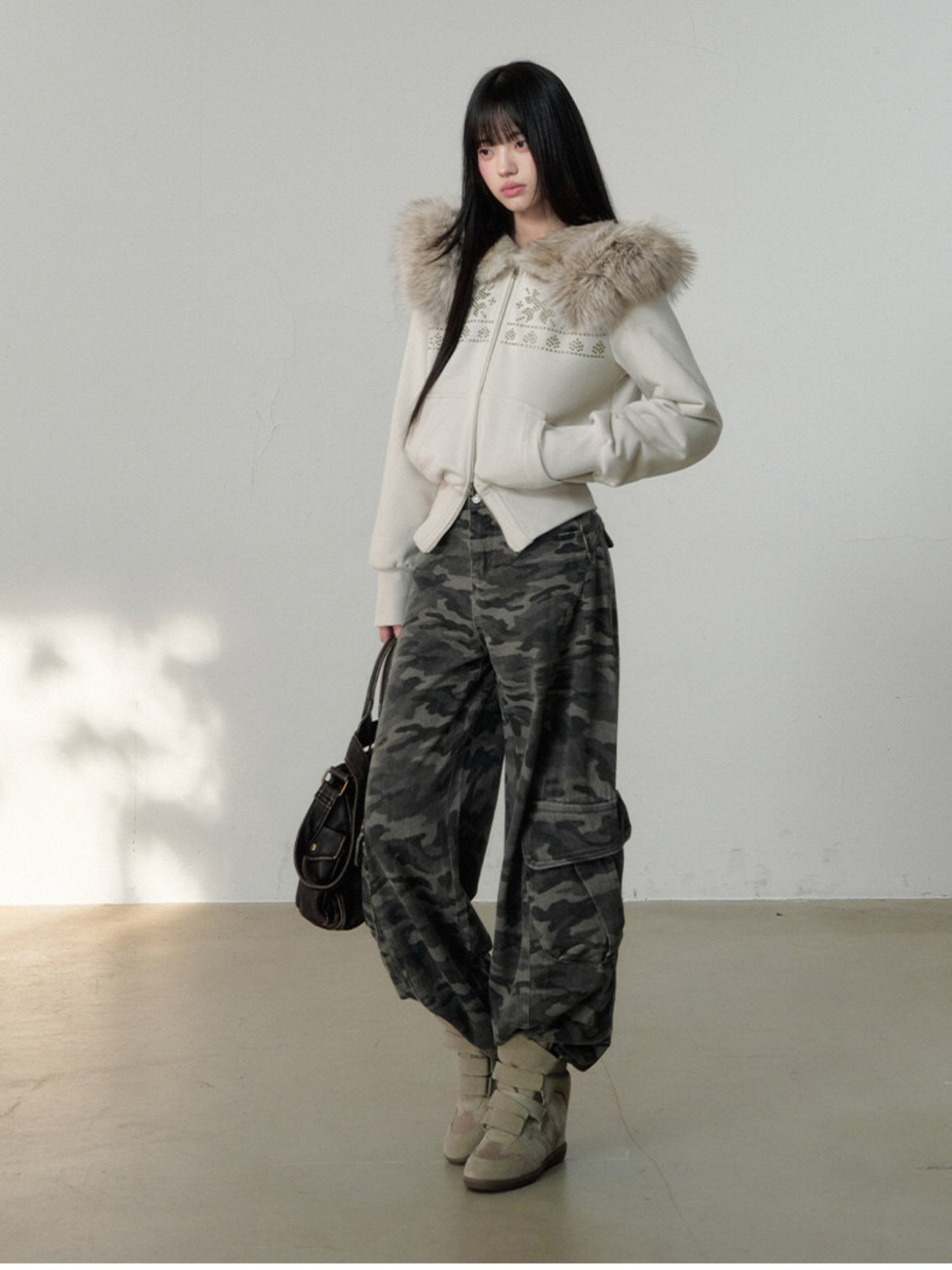 Soote Season - Oat Gray Studded Faux Fur Hoodie Jacket with Fur Collar