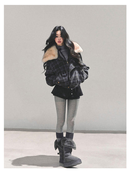 少也眼 “Quiet Radiance" Navy Check Oversized Wool Jacket