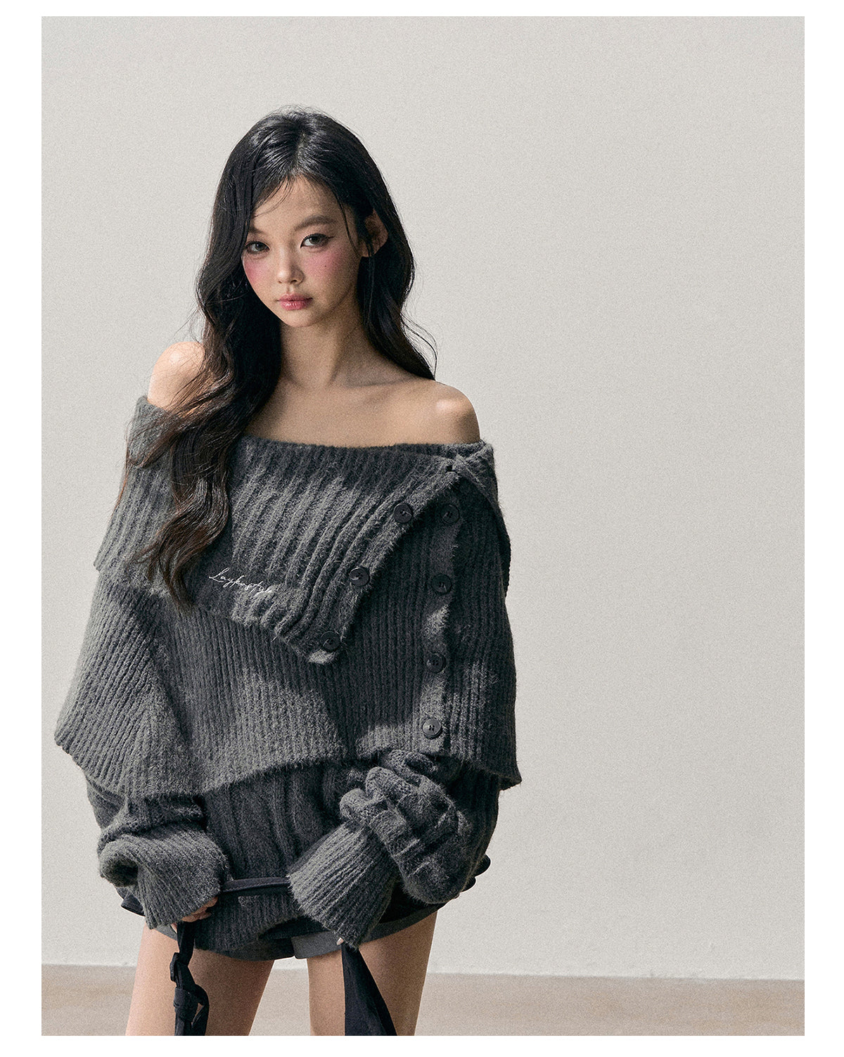 少也眼 “Falling Awake” Off-Shoulder Korean Knit Two-Piece Top with Shawl 9465
