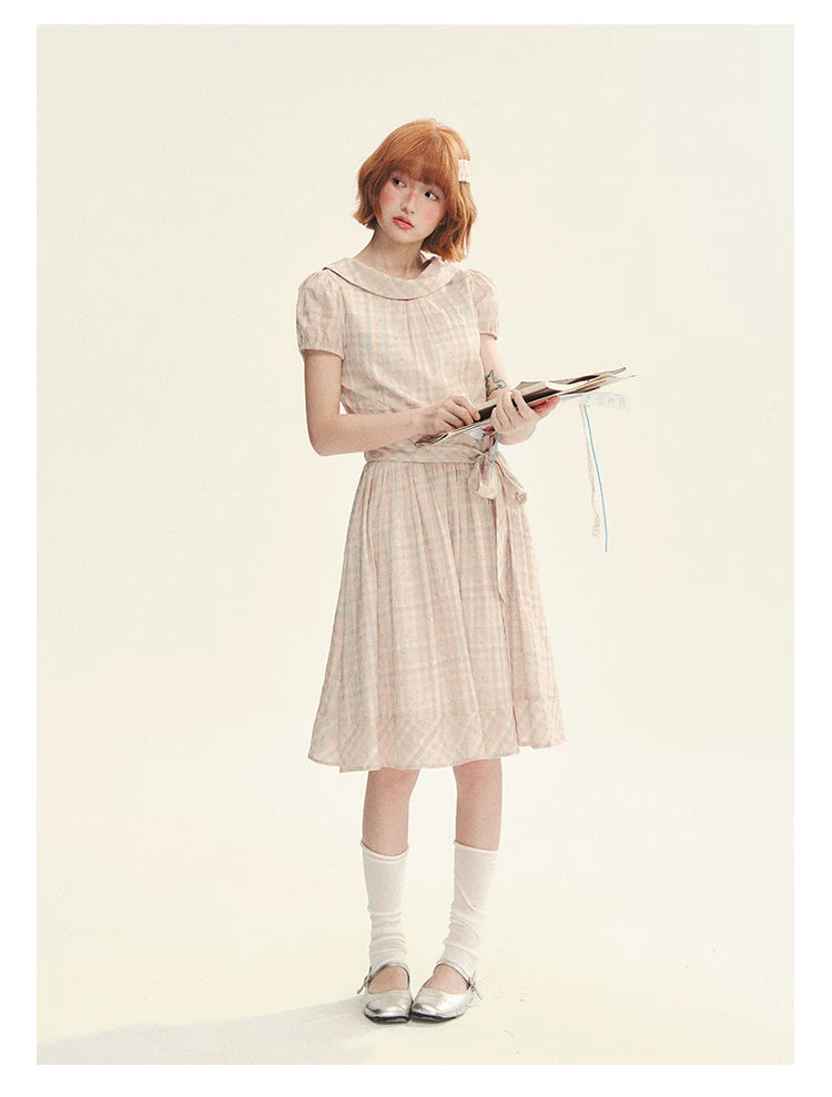 "Showa Girl" Vintage Plaid Floral Print Peter Pan Collar Bow Waist-Defined A-Line Dress