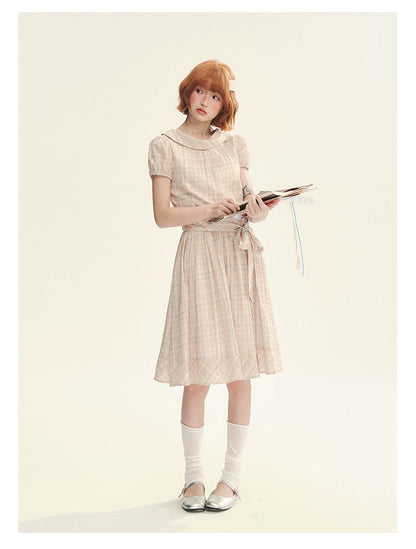 "Showa Girl" Vintage Plaid Floral Print Peter Pan Collar Bow Waist-Defined A-Line Dress