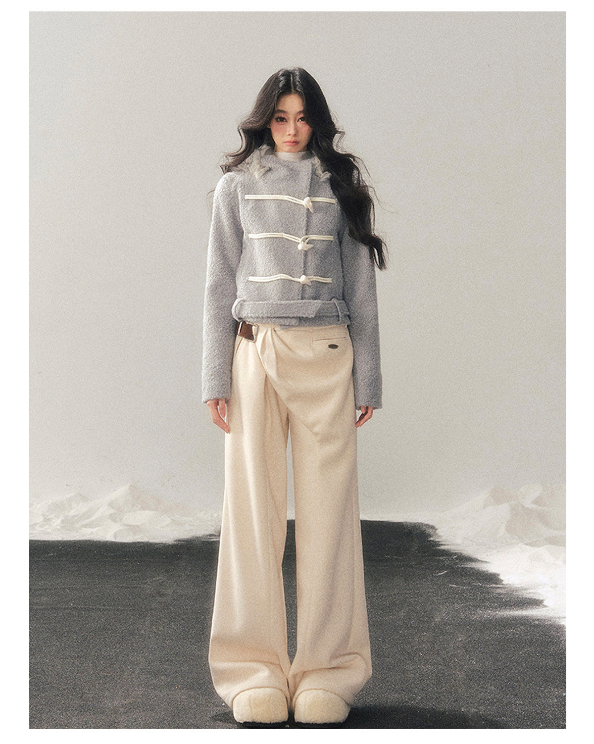 少也眼 "Silent Devotion" Quilted Fringe Wool Coat - Mist Blue