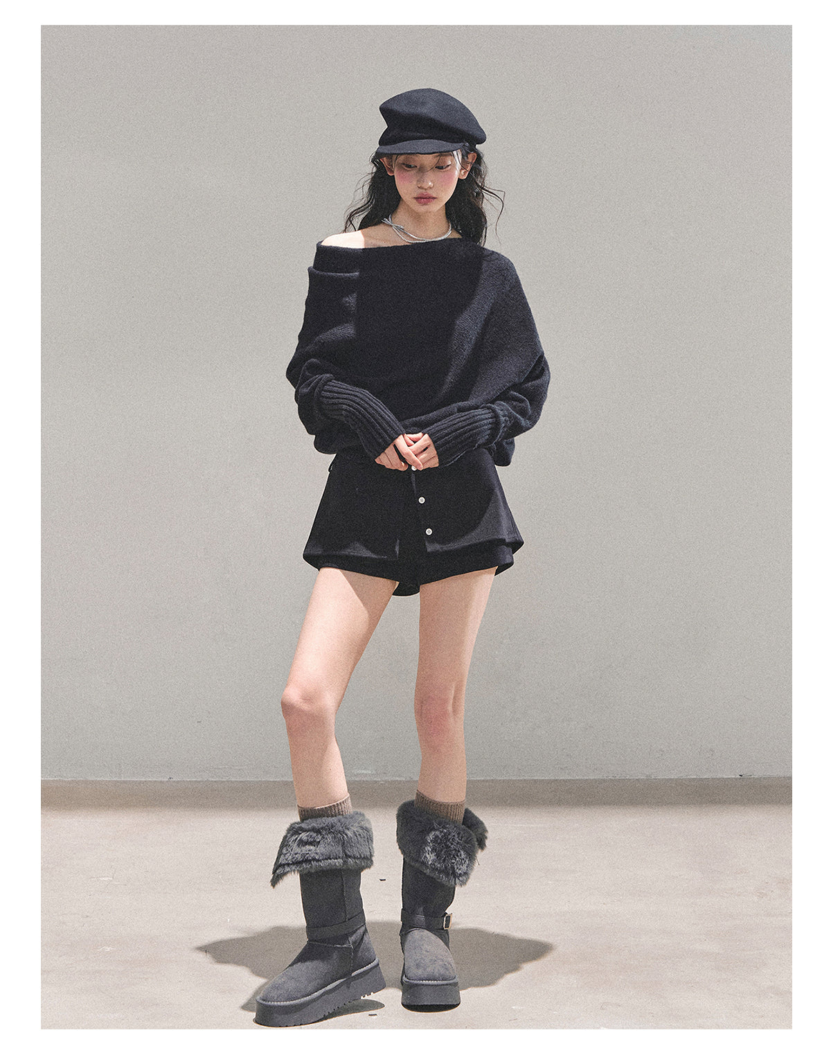 少也眼 “Soft Minimalism” Off-Shoulder Versatile Knit Top - Black 6416515
