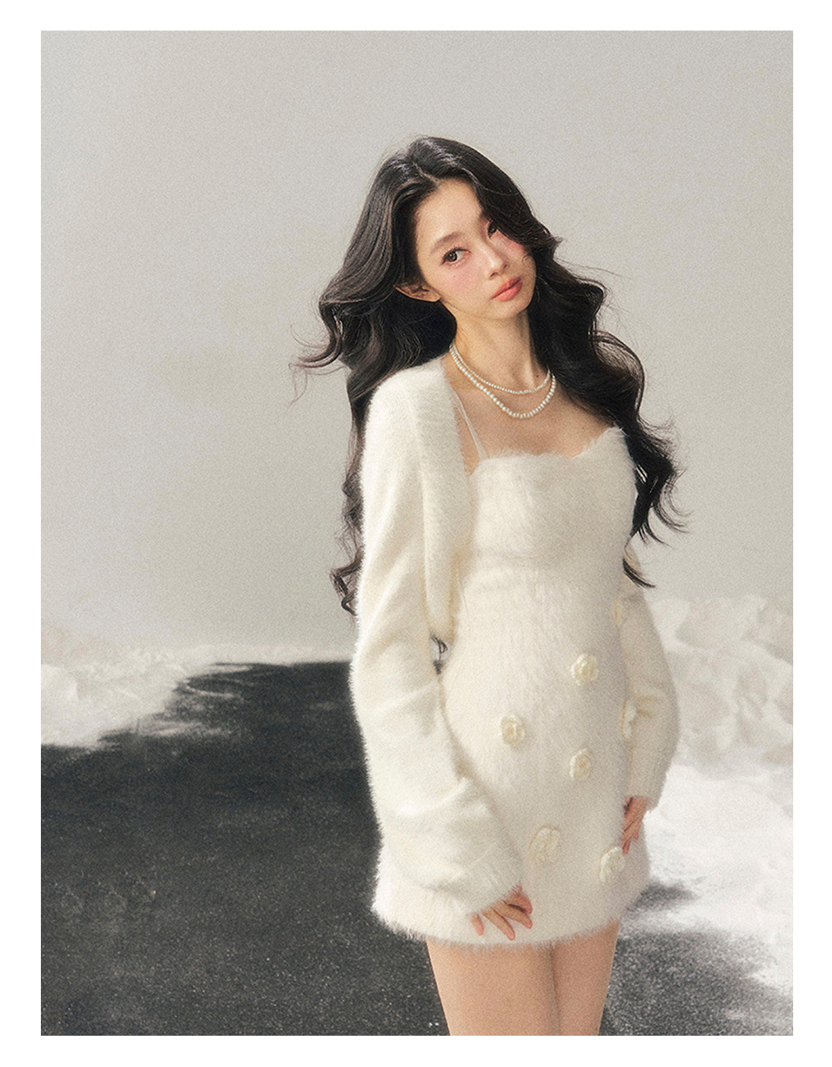 少也眼 "She Steps Through Frostlight" French 3D Floral Faux Mink Mini Dress - Camellia White