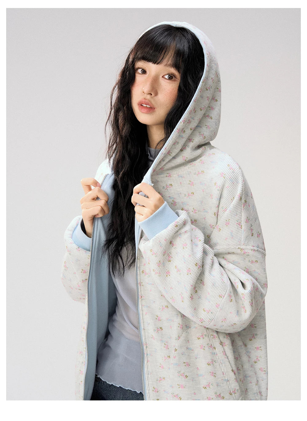 [CAN] "Misty Blue Floral Reverie" Light Blue Floral Set (Reversible Jacket / Sweatpants / Tiered Skirt)
