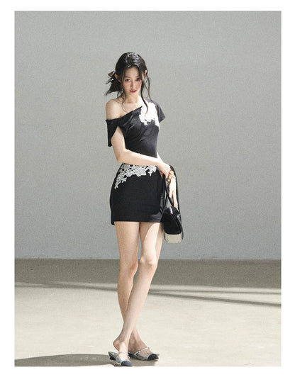 "When the Moon Didn't Arrive" Tranquil Black Lace Embroidered Bodycon Mini Dress