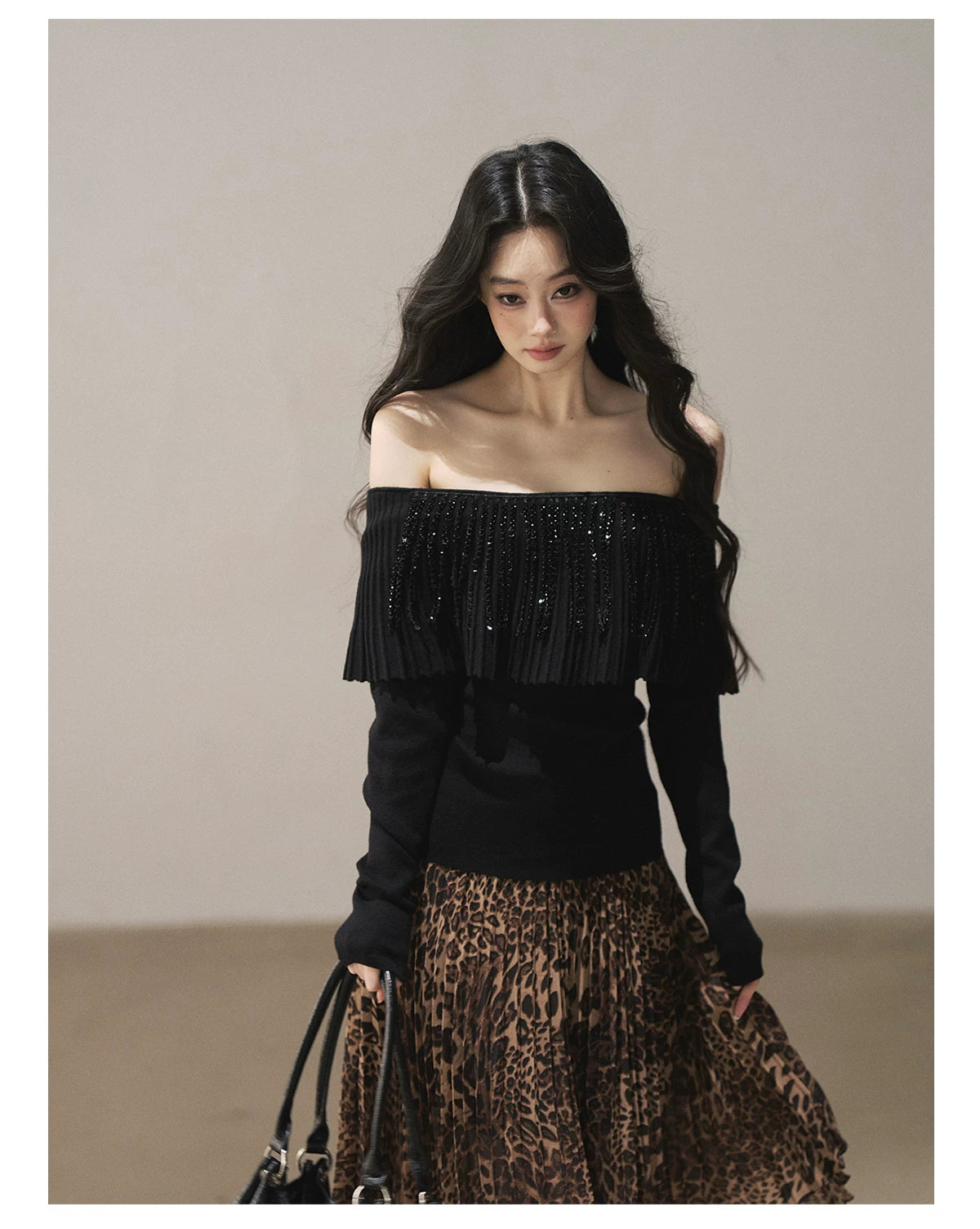 AOMALM - "Beyond the Pleats" One-Shoulder Long-Sleeve Knit Top