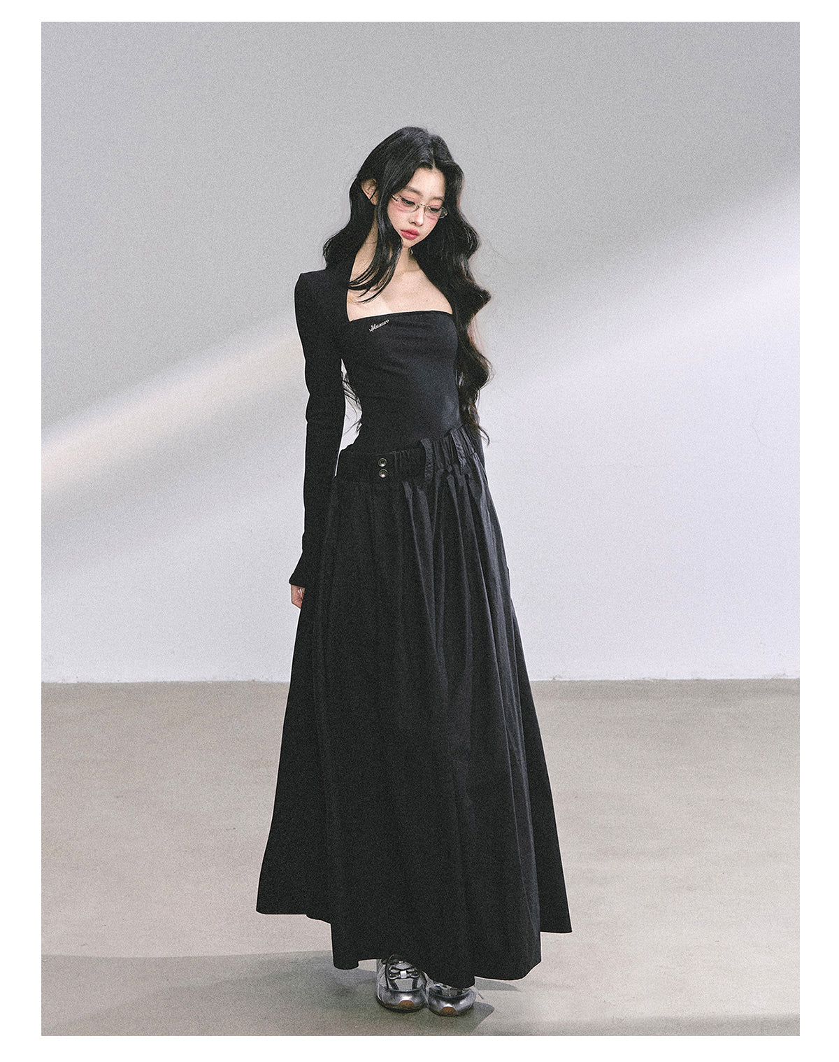 少也眼 "K-Show Muse" Elegant French Hepburn Long-Sleeve Dress - Black 47867864