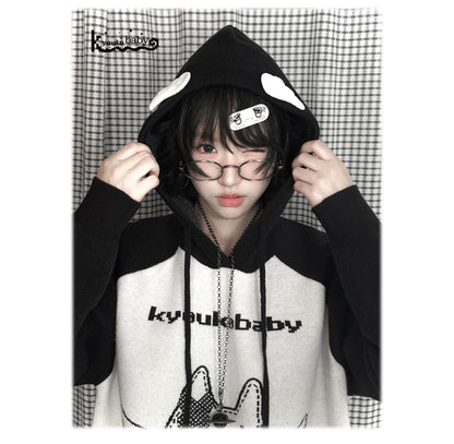 Angel Wing Details Printed Oversized Knit Hoodie & Shorts Set