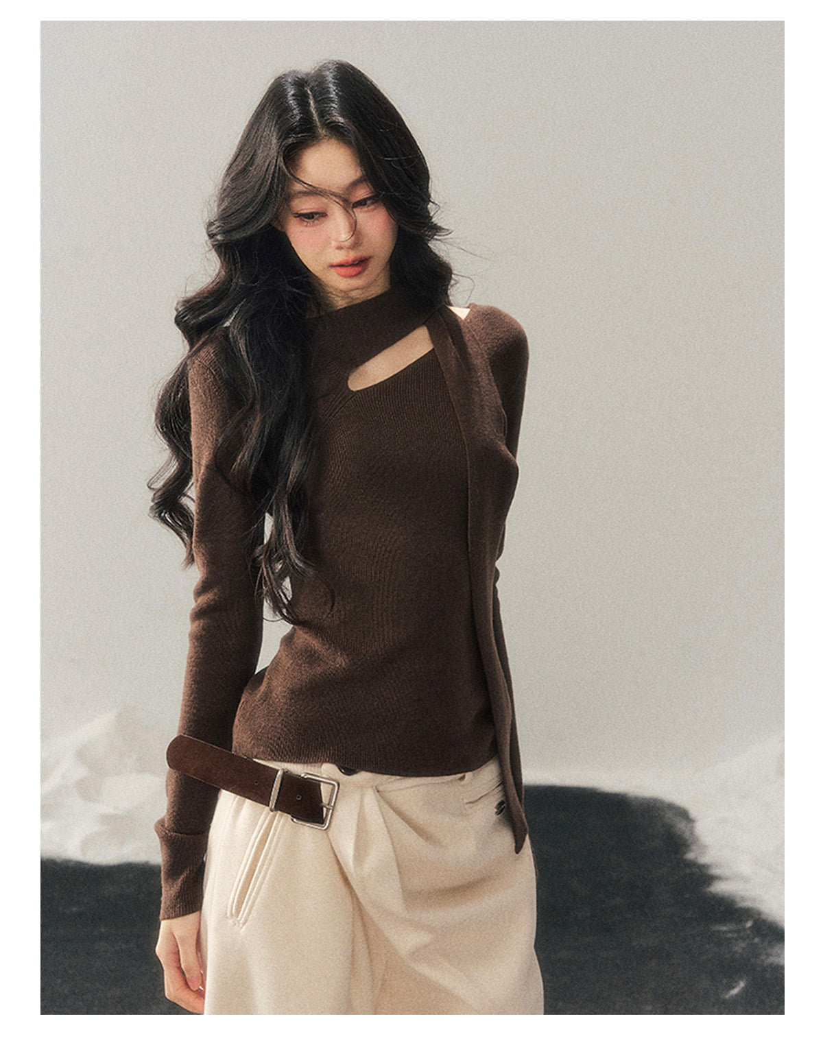 少也眼 "Dusk of Memory" Cropped Knit T-Shirt - Rich Cocoa