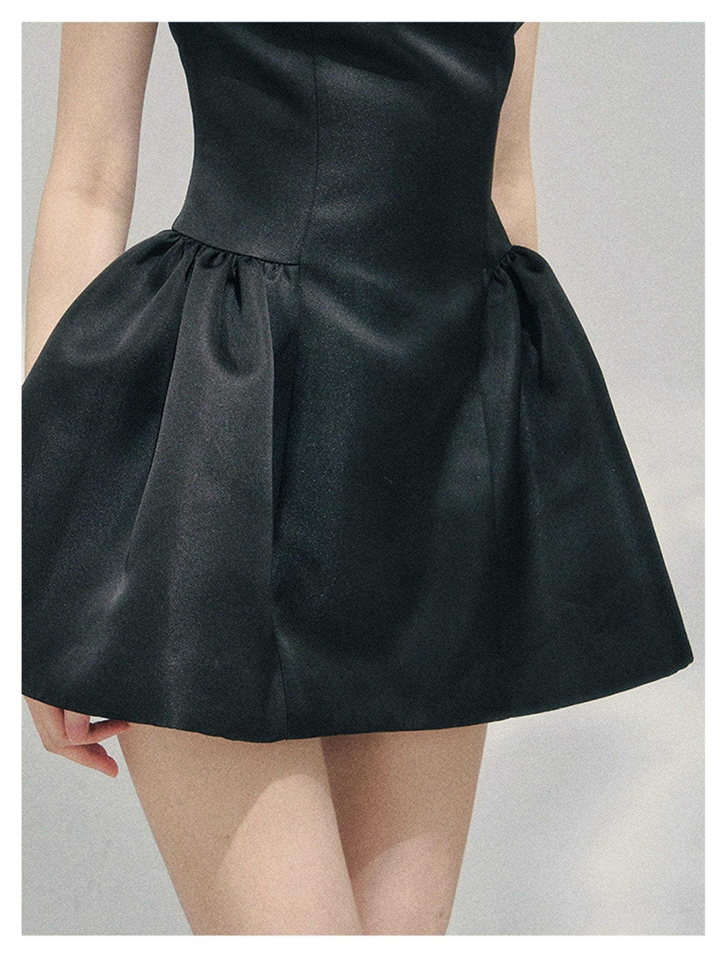 少也眼 “Satin Poise” Tranquil Black Puff Sleeve French A-Line Dress 145