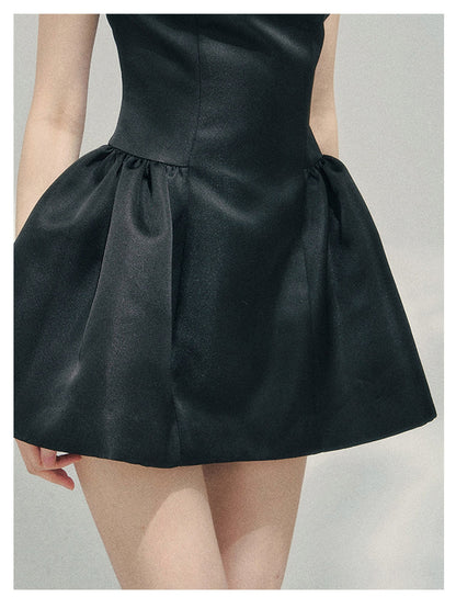 少也眼 “Satin Poise” Tranquil Black Puff Sleeve French A-Line Dress 145