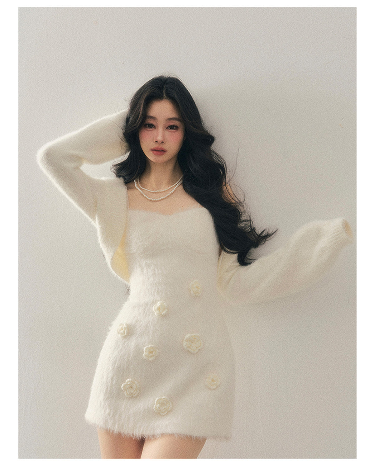 少也眼 "She Steps Through Frostlight" French 3D Floral Faux Mink Mini Dress - Camellia White