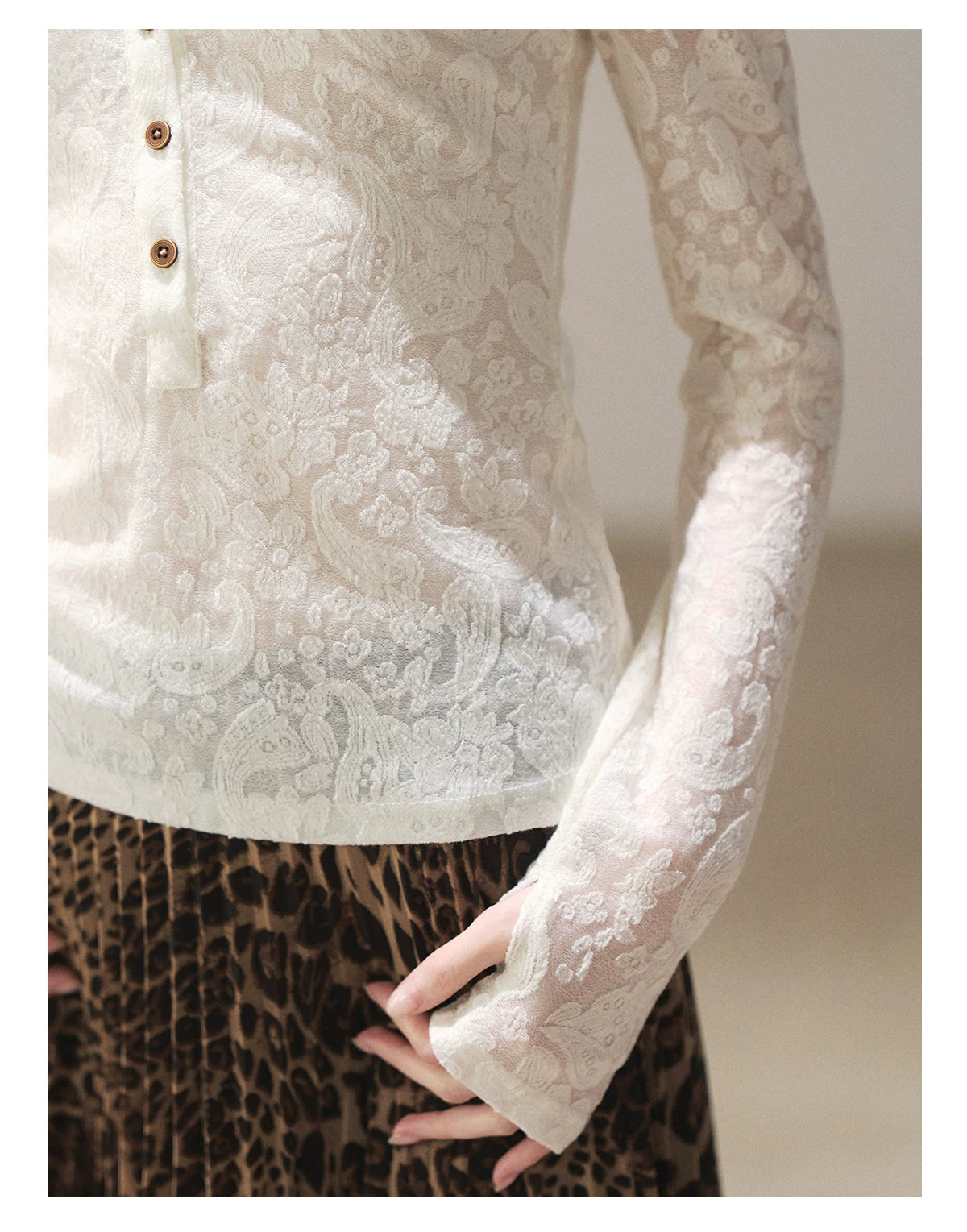 AOMALM - "Clear Lines" Long-Sleeve Finger-Hole Flared Sleeve Knit Top