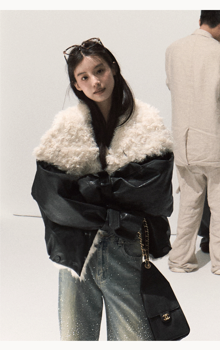 OAKMOO/ "A Night Under the Osmanthus Tree" Rich Black Lambswool-Trimmed Cropped Leather Jacket (Rich Black / Hazel Khaki)