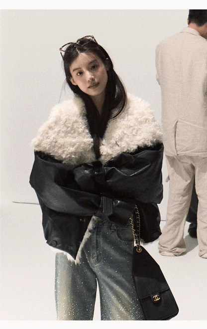 OAKMOO/ "A Night Under the Osmanthus Tree" Rich Black Lambswool-Trimmed Cropped Leather Jacket (Rich Black / Hazel Khaki)