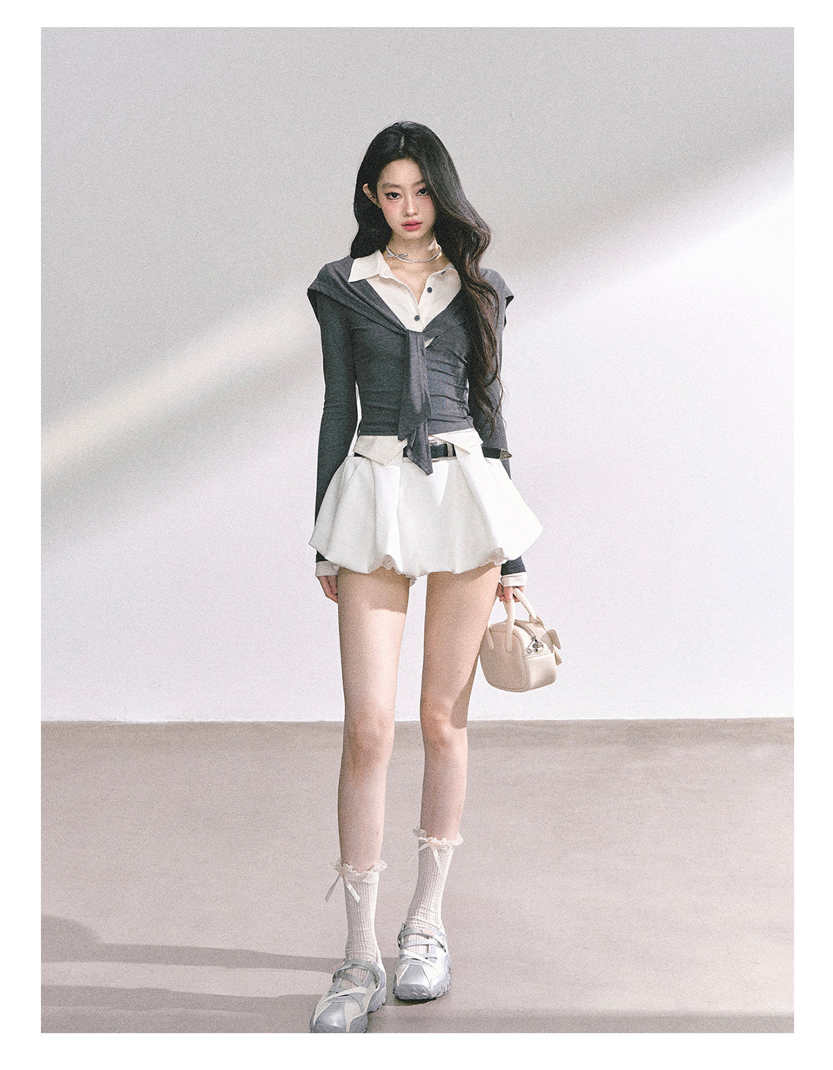 少也眼 "London Art Student" Layered Polo Long Sleeve Crop Tee