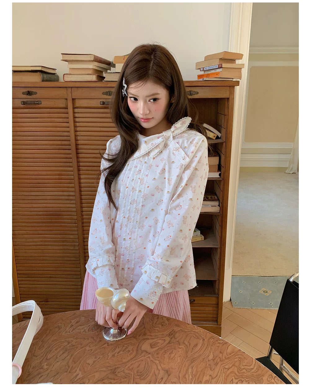 “Pudding Bear Letter” White Teddy Print Lace Blouse