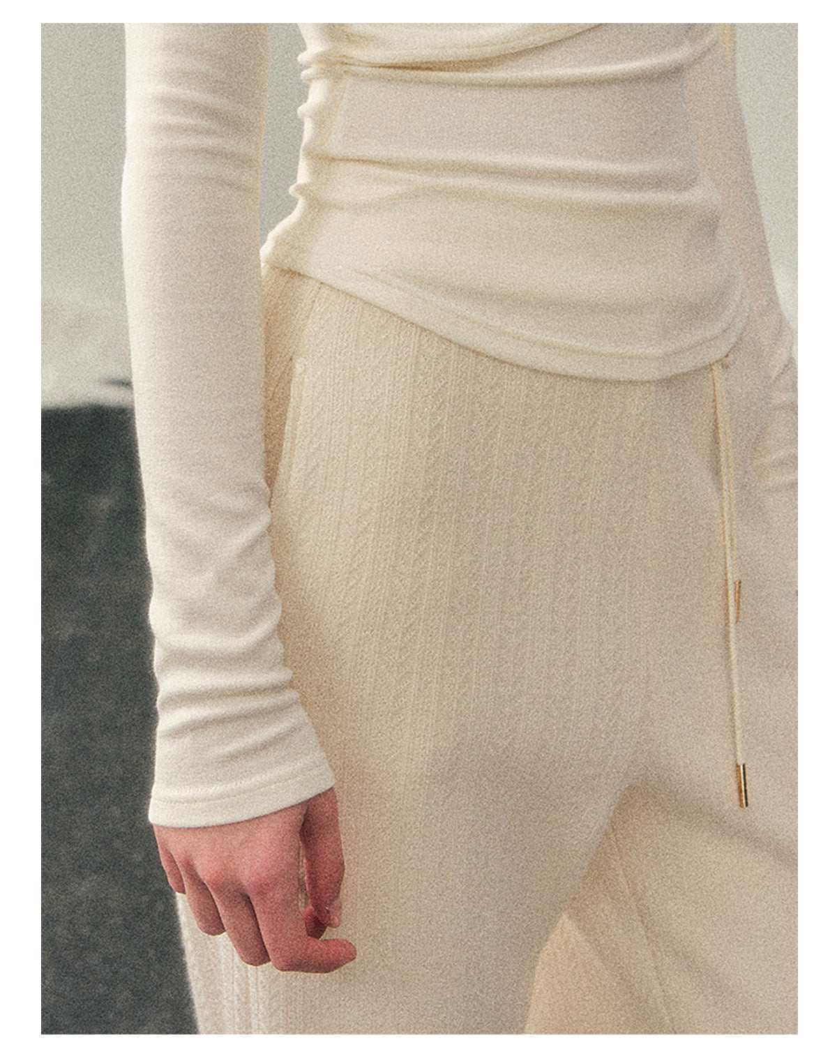181225 “She Is Lighter Than the Wind” Streamer-Neck Top - Milky Apricot White