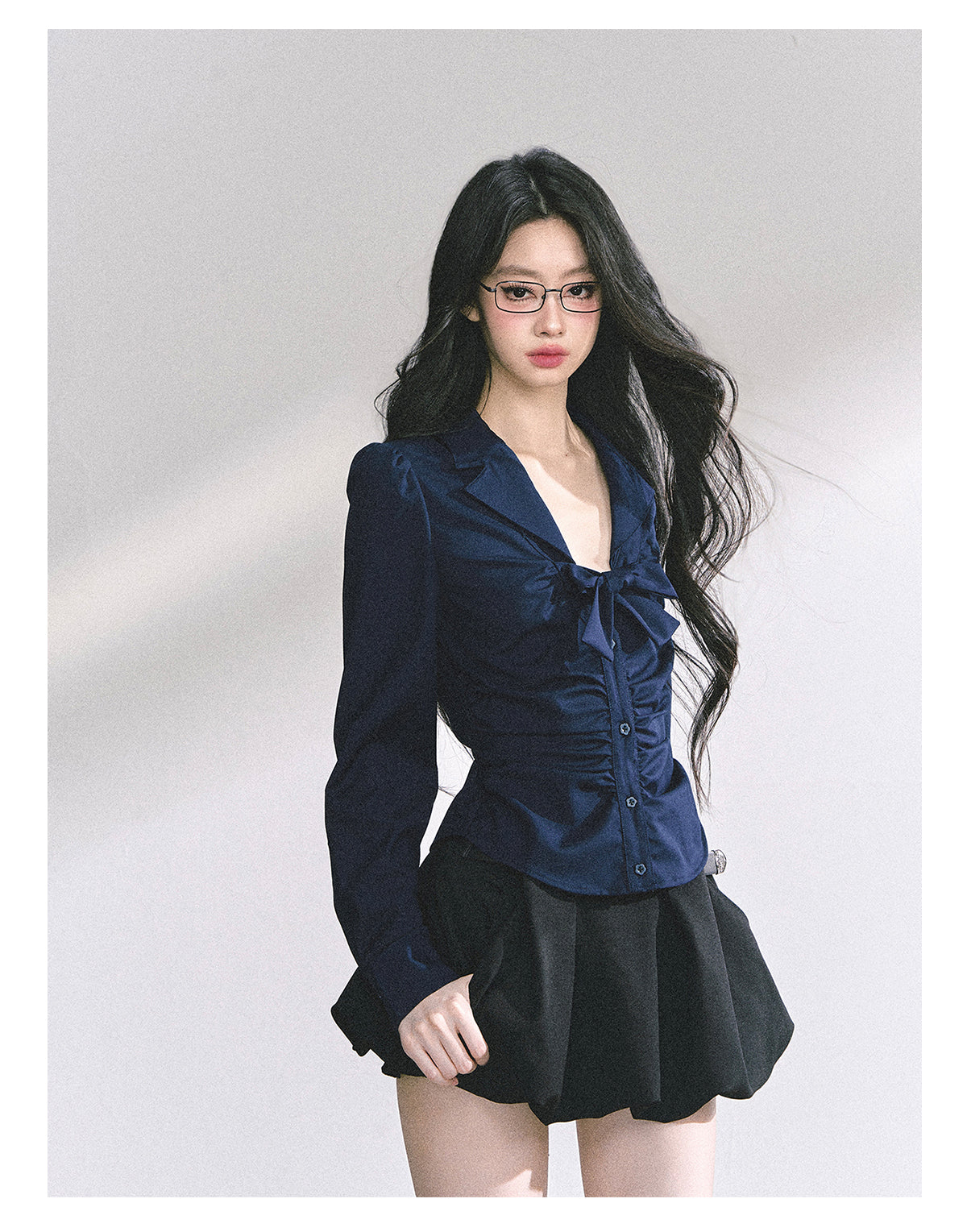 少也眼 "K-Drama White Moonlight" Soft Sophisticate Blouse - Navy Blue 486864