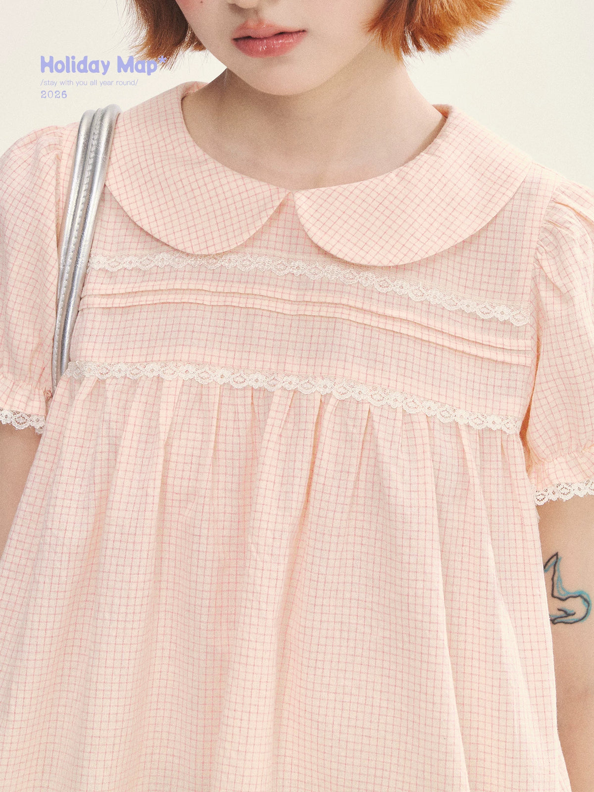 "Sweet Silhouette" Plaid Lace Trim Puff Sleeve Peter Pan Collar Blouse (Red Blue / Red White)