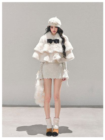 少也眼 “When the First Snow Falls" Plush Winter Cape Coat