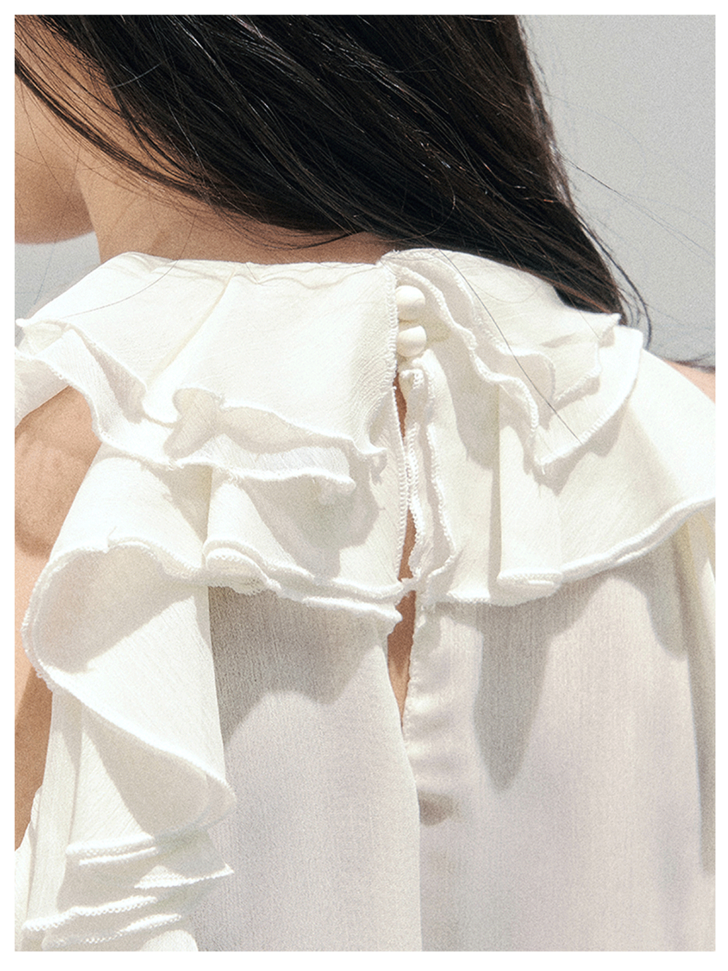 少也眼 “Heidi Heiress” Milk Apricot White Sheer Ruffle Top 142