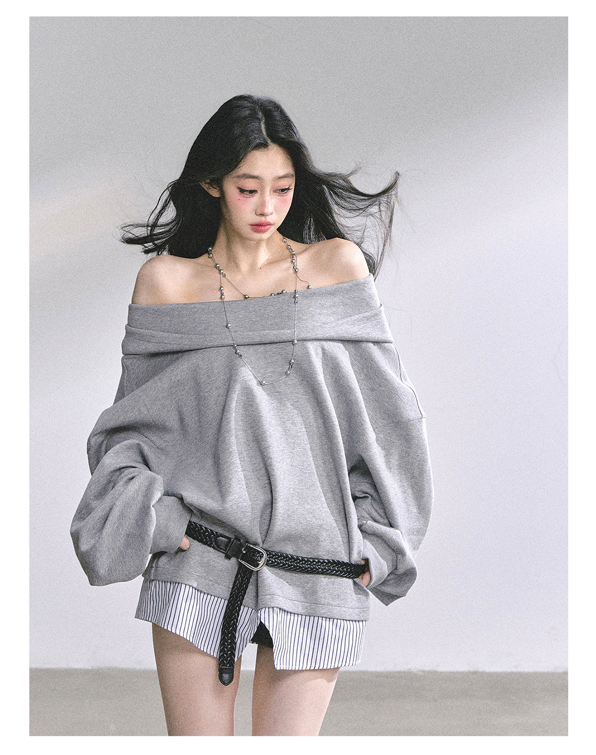 少也眼 ""Yale-Inspired Girl" Faux-Layered Oversized Hoodie with Belt 4536486