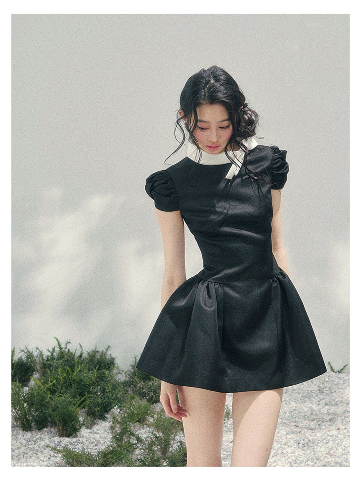 少也眼 “Satin Poise” Tranquil Black Puff Sleeve French A-Line Dress 145