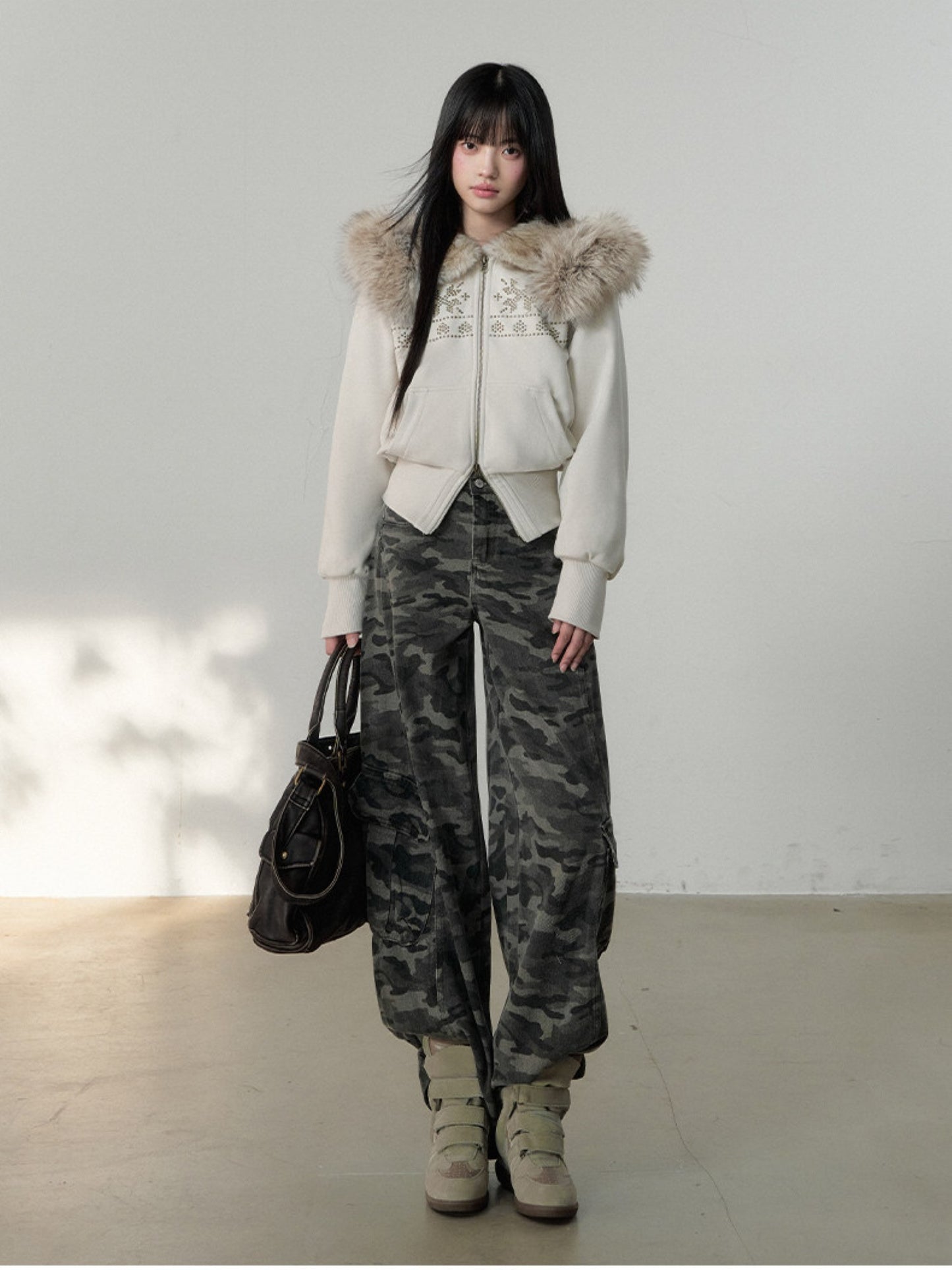 Soote Season - Oat Gray Studded Faux Fur Hoodie Jacket with Fur Collar