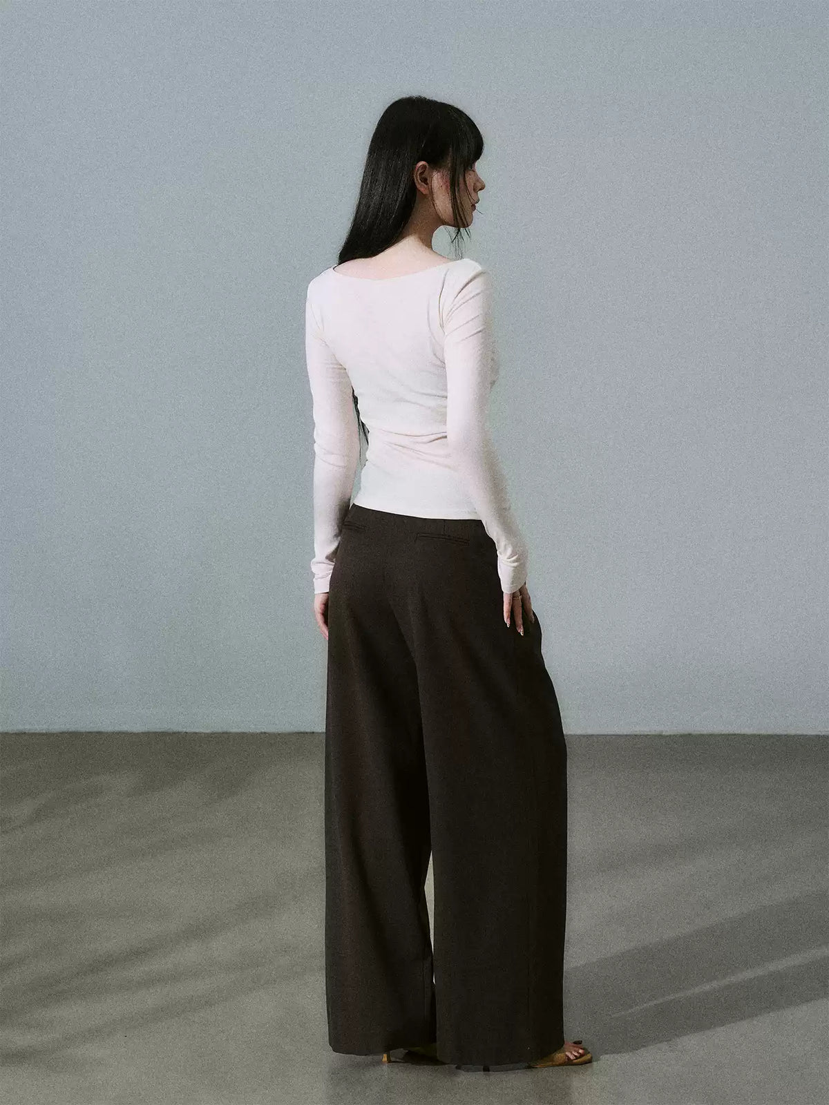 LOST FOREST - Light Pink Lace-Trim Twist Lyocell-Wool V-Neck Long Sleeve Top