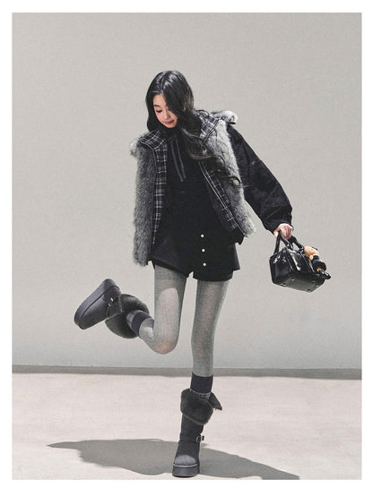 少也眼 "Endless Freedom" Detachable Faux Fur Layered Black Jacket