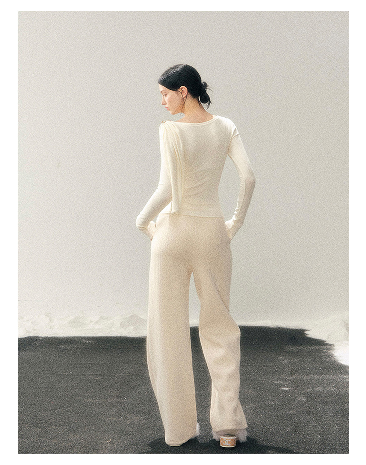 181225 “She Is Lighter Than the Wind” Streamer-Neck Top - Milky Apricot White