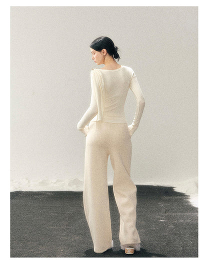 181225 “She Is Lighter Than the Wind” Streamer-Neck Top - Milky Apricot White