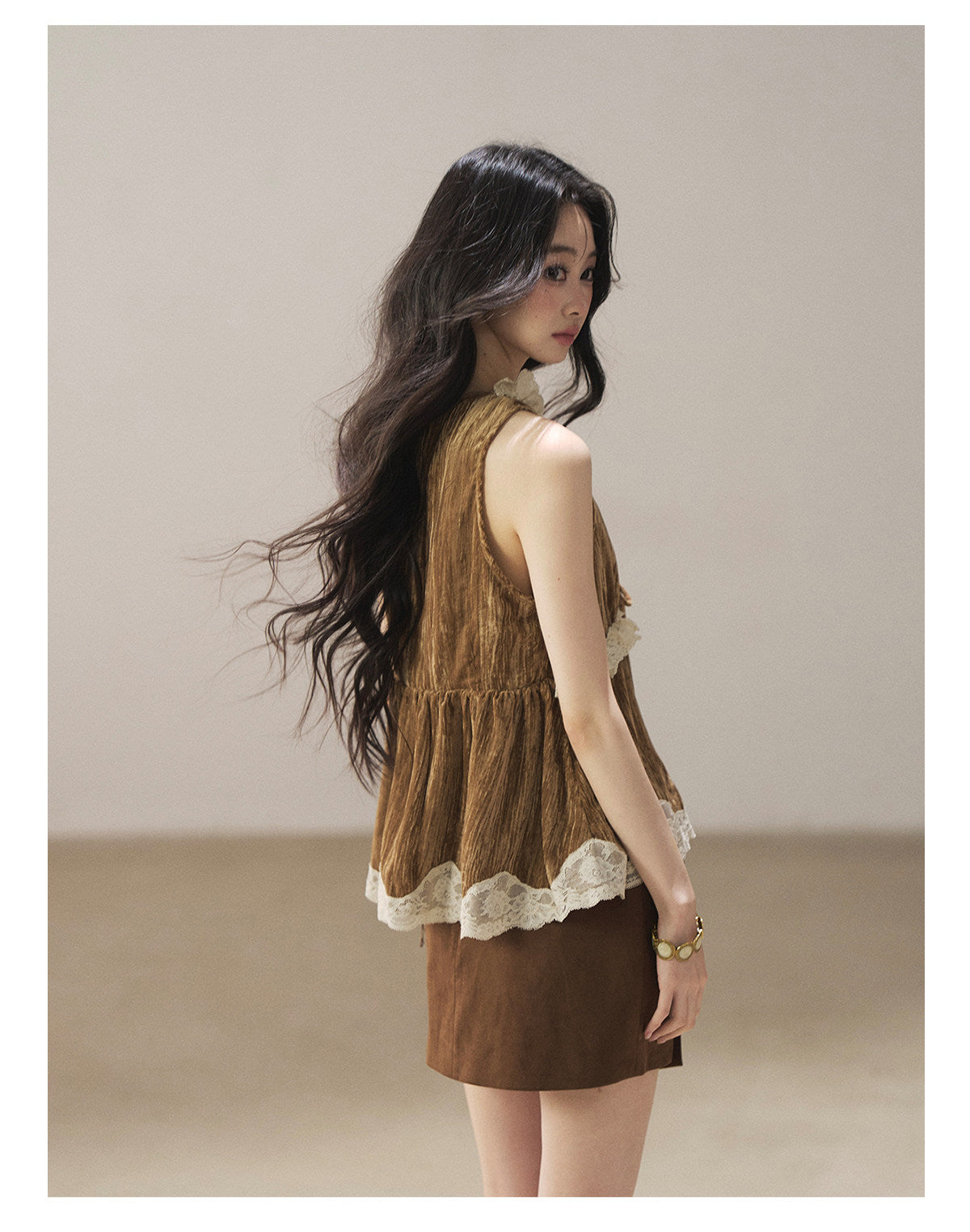 170726 "When the Begonias Fall" Roasted Pecan Lace Sleeveless Blouse