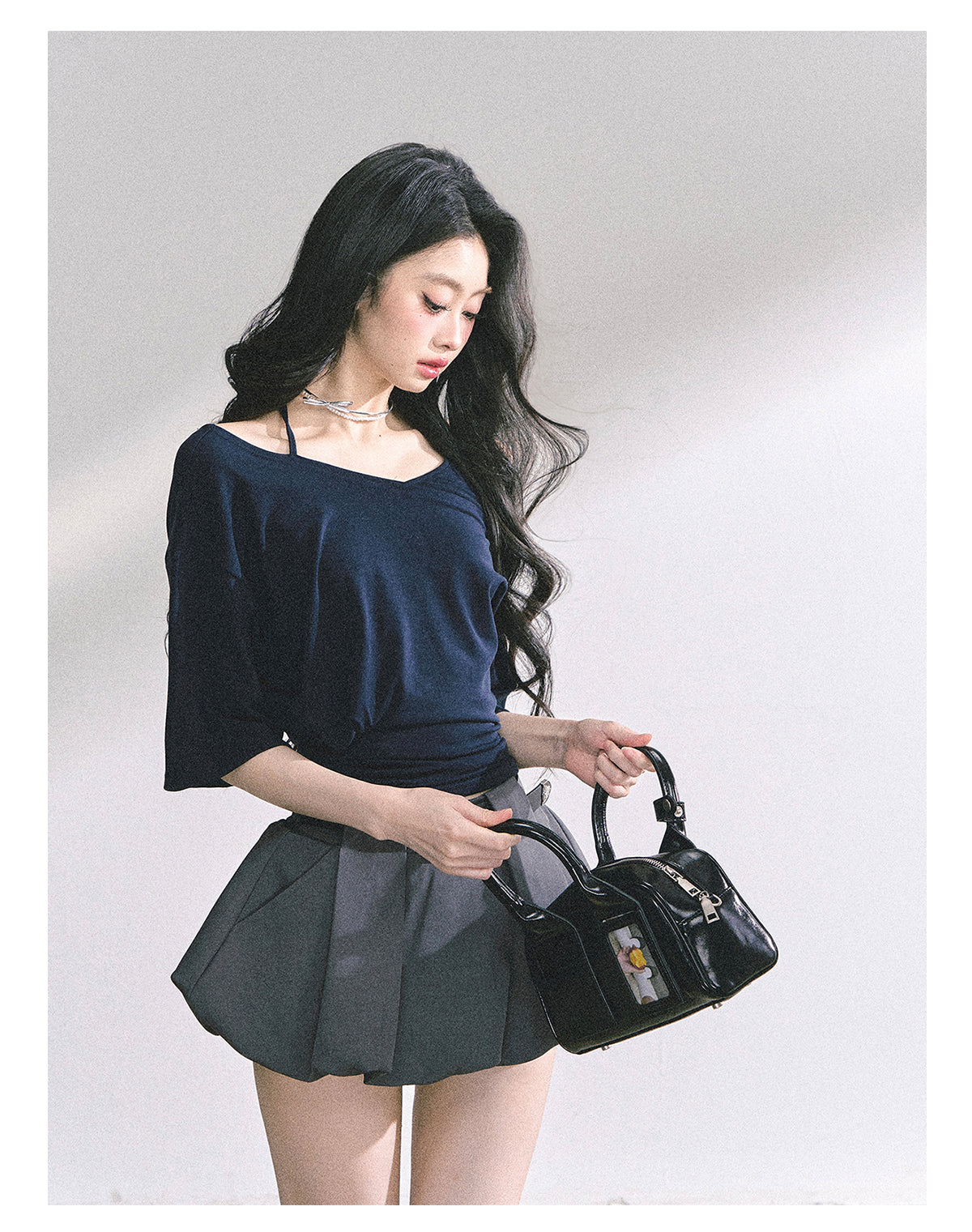 少也眼 “Smart Relax” Asymmetric Halter Short Tee - Navy